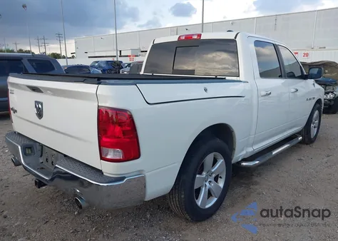 2009 Dodge Ram 1500 Slt/Sport/Trx z USA, uszkodzony, nr VIN 1D3HB13T39J526646